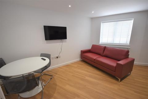 3 bedroom flat to rent, Flass Vale House, Durham