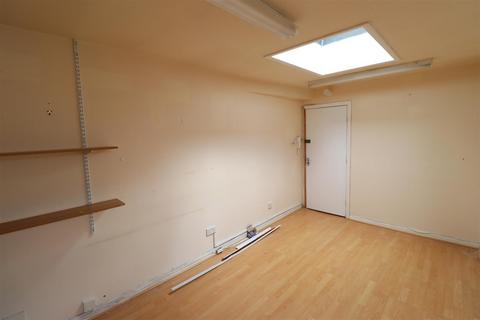 Office to rent, St Albans Lane, Golders Green