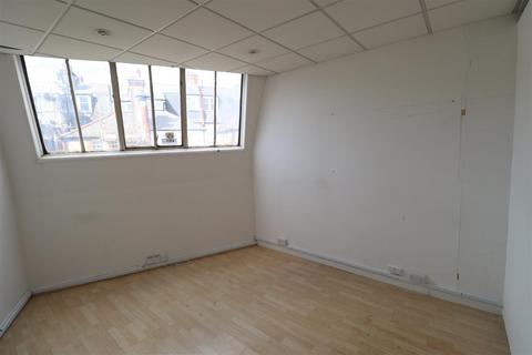 Office to rent, St Albans Lane, Golders Green