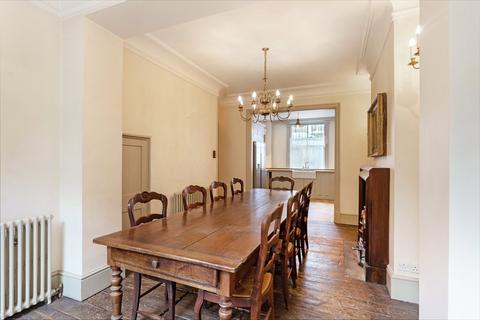 16 Fremont Street, London, E9 7NQ