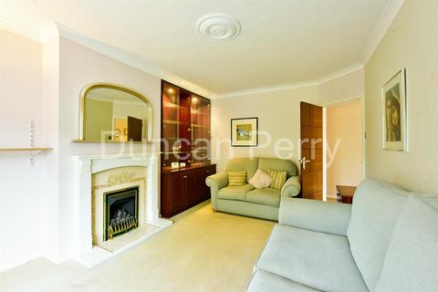 34 Skimpans Close, Welham Green, Hatfield, AL9 7PB