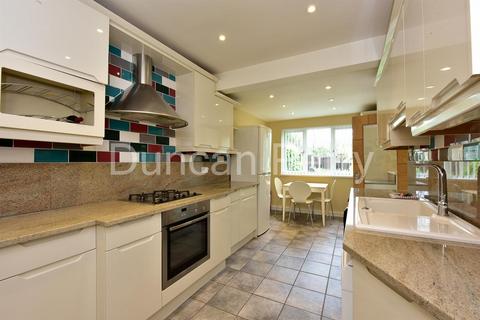34 Skimpans Close, Welham Green, Hatfield, AL9 7PB
