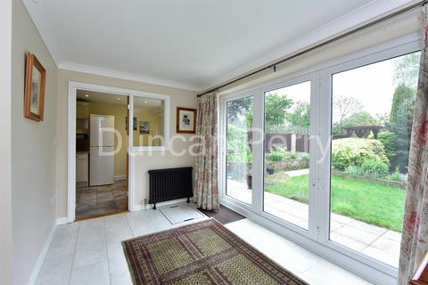34 Skimpans Close, Welham Green, Hatfield, AL9 7PB
