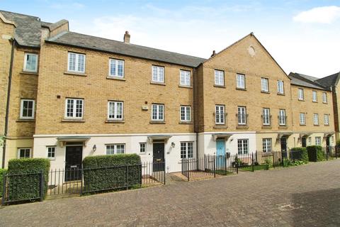 4 bedroom townhouse for sale, Pipit Walk, Rugby CV23
