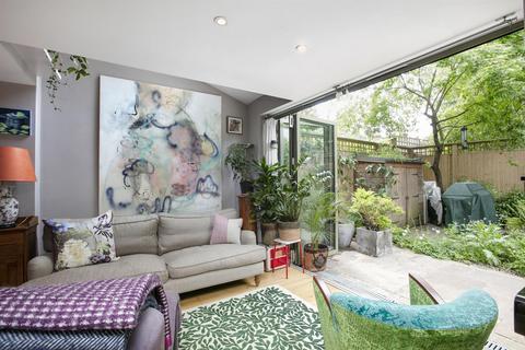 3 bedroom end of terrace house for sale, Choumert Grove, Peckham, SE15