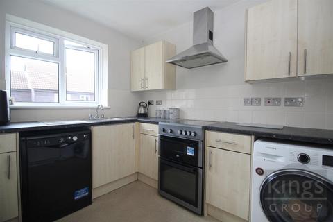 2 bedroom flat for sale, Landau Way, Broxbourne