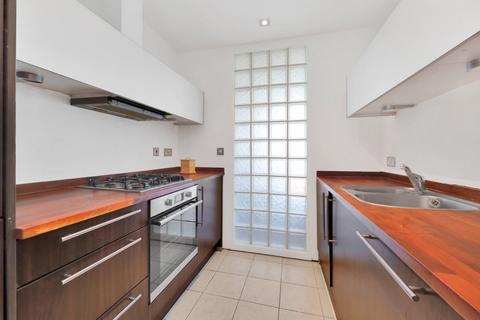 2 bedroom flat to rent, Plumbers Row, Aldgate East, E1