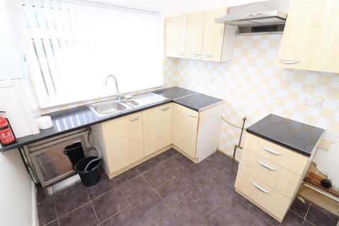 2 bedroom terraced house for sale, Blackburn Road, Darwen, BB3 0AR