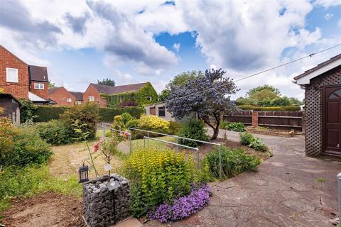 3 bedroom end of terrace house for sale, Rowley Mead, Thornwood, Epping