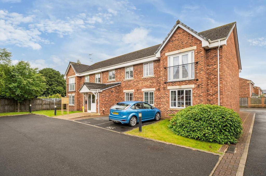 Moat Way, Brayton 2 bed apartment for sale £135,000