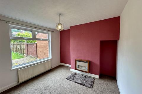 2 bedroom semi-detached house to rent, Meadowfield Road, Darlington
