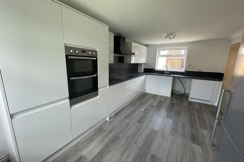 3 bedroom terraced house for sale, Derwent Close, Sacriston, Durham