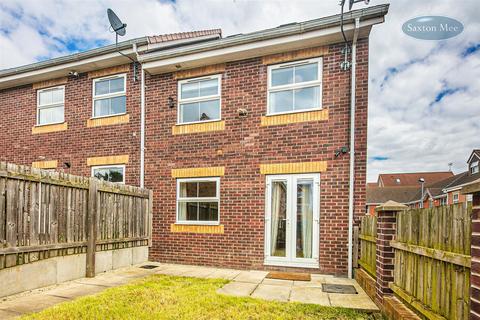 4 bedroom townhouse for sale, Highgrove Court, Carlton, Barnsley