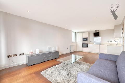 2 bedroom flat for sale, Mallard Point, Bow