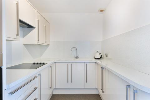 1 bedroom flat for sale, Chapel Road, Tadworth