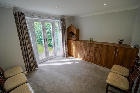 4 Brampton Crescent, Shirley, Solihull, B90 3SY