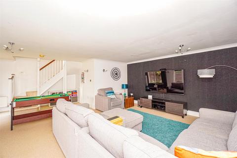 5 bedroom detached house for sale, Coxswain Gardens, St Leonards On Sea