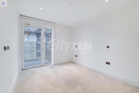 2 bedroom flat to rent, Parkside Apartments, Cascade Way, London W12