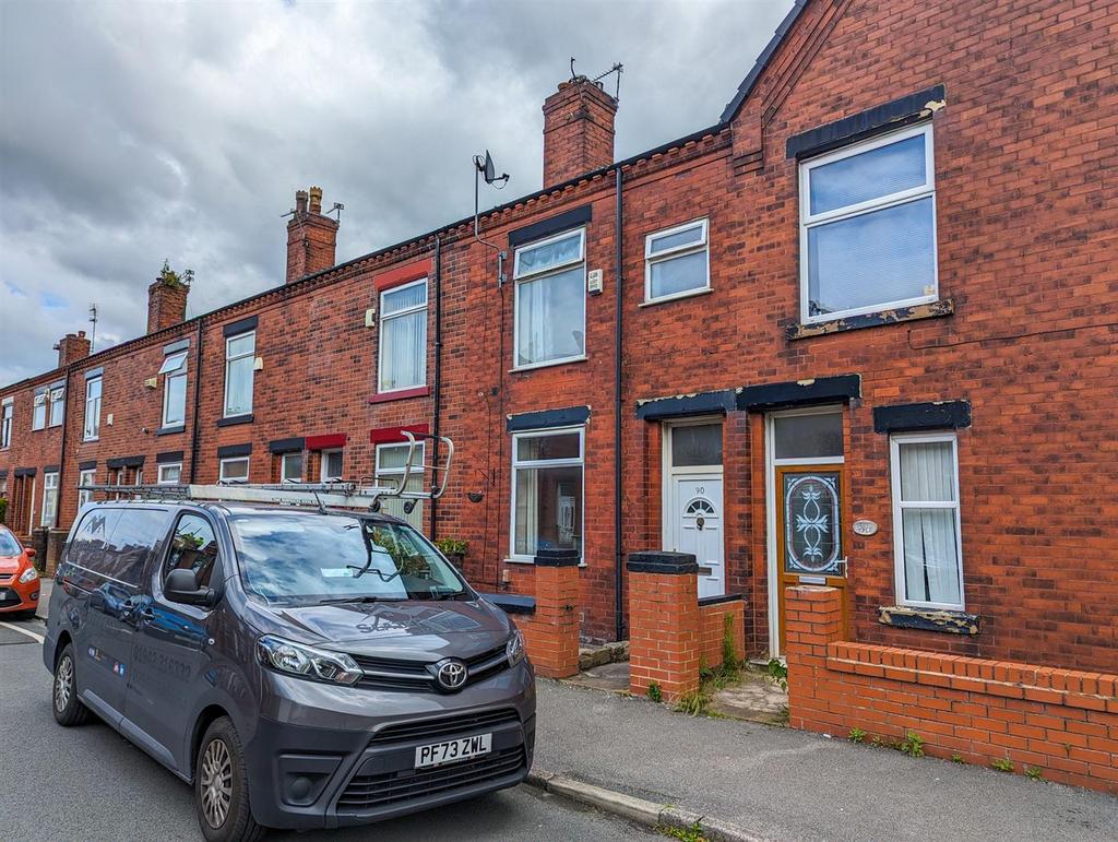 Gordon Street, Leigh 3 bed terraced house for sale £110,000