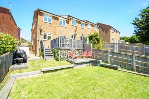 3 bedroom semi-detached house for sale, Magpie Close, St Leonards-on-sea