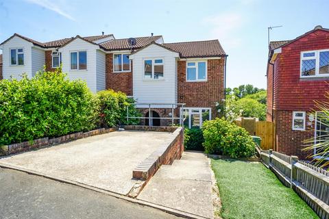 3 bedroom semi-detached house for sale, Magpie Close, St Leonards-on-sea