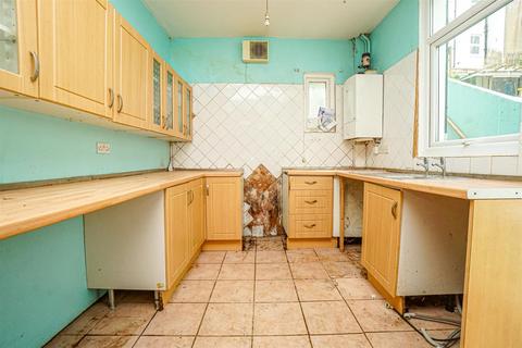 3 bedroom end of terrace house for sale, Emmanuel Road, Hastings