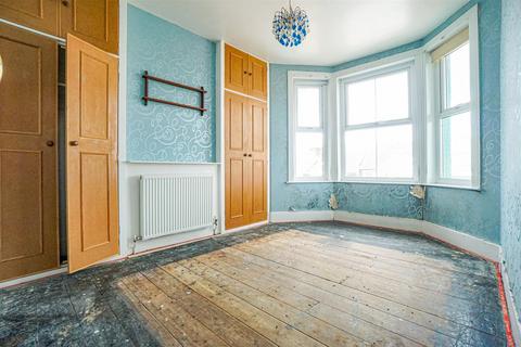 3 bedroom end of terrace house for sale, Emmanuel Road, Hastings