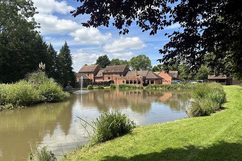 6 bedroom detached house for sale, Newent GL18