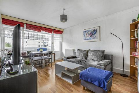 1 bedroom flat for sale, Tangley Grove, Putney, SW15