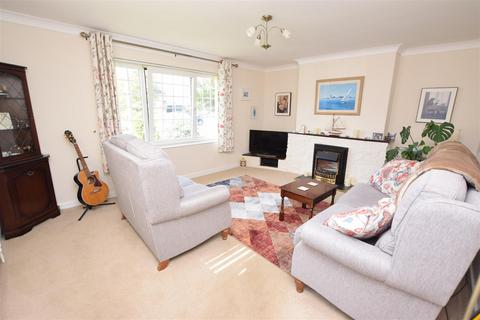 3 bedroom semi-detached house for sale, Ashby Road, Cleethorpes DN35