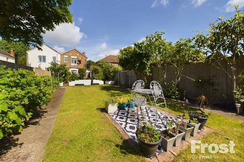 3 bedroom semi-detached house for sale, Sidney Road, Staines-upon-Thames, Surrey, TW18