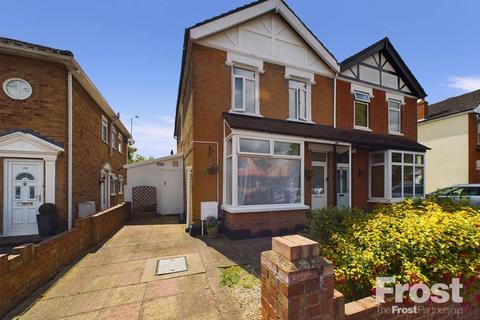 3 bedroom semi-detached house for sale, Sidney Road, Staines-upon-Thames, Surrey, TW18