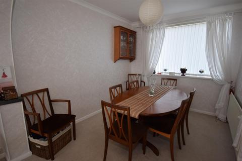 3 bedroom semi-detached house for sale, Allendale Drive, South Shields