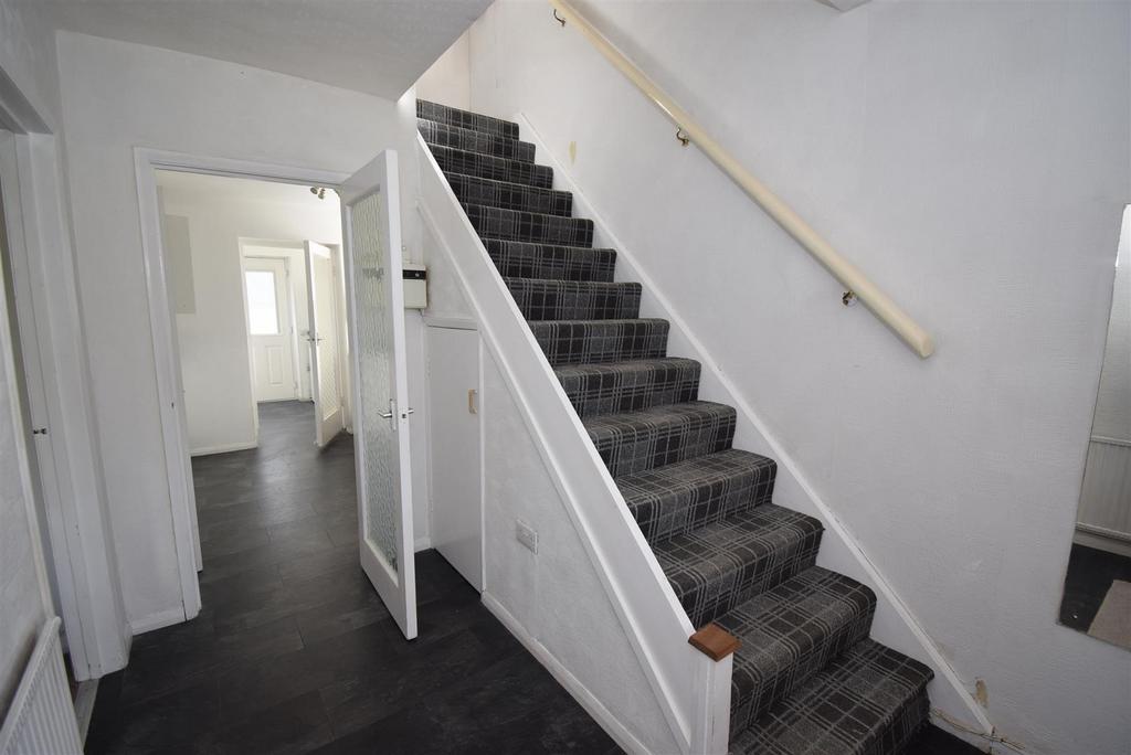 Midhurst Avenue, South Shields 3 bed semidetached house for sale £