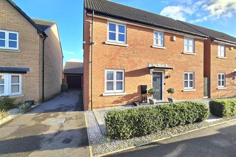 4 bedroom detached house to rent, Meteor Way, Leicester LE8