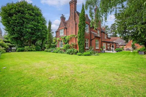 5 bedroom detached house for sale, Warley Hill, Great Warley, Brentwood