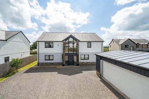 4 bedroom detached house for sale, Trebursye Road, Launceston