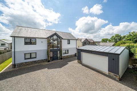 4 bedroom detached house for sale, Trebursye Road, Launceston