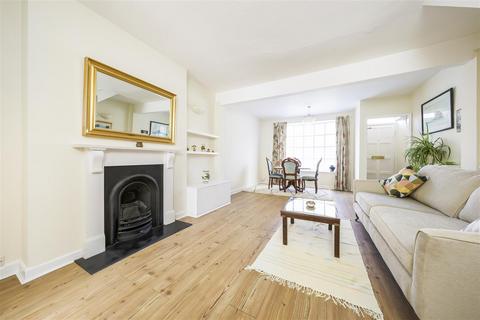 12 Queens Terrace, Isleworth, TW7 7DB