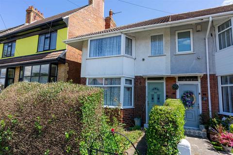 3 bedroom end of terrace house for sale, Queen Street, Withernsea