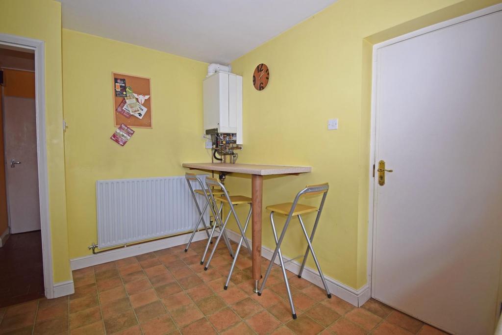 198 A Old Birmingham Road, kitchen b.jpg