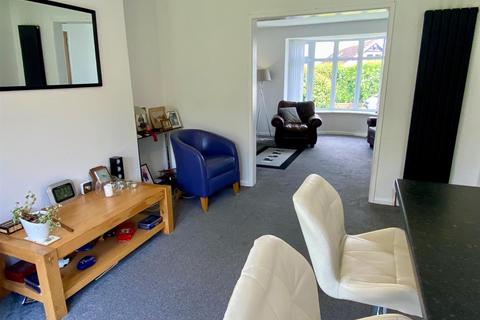 7 Broadgate Crescent, Huddersfield, HD5 8HU
