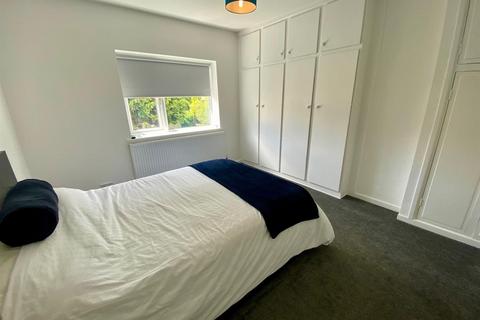 7 Broadgate Crescent, Huddersfield, HD5 8HU
