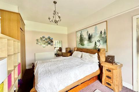 107 Buxton Road, Disley, Stockport, SK12 2HA