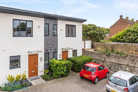 2 bedroom semi-detached house for sale, Bristol Gardens, Brighton BN2