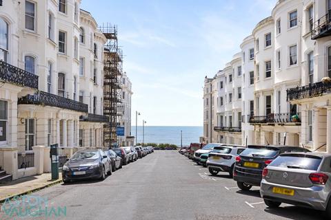 6 bedroom end of terrace house for sale, Chesham Place, Brighton BN2