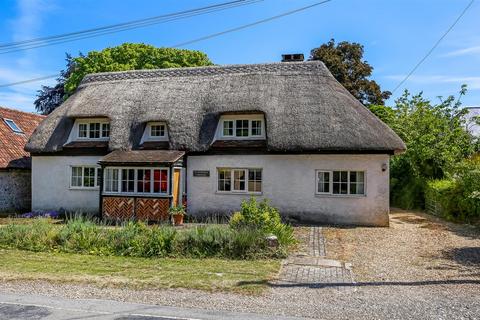 4 bedroom cottage for sale, Main Road, Littleton, Winchester