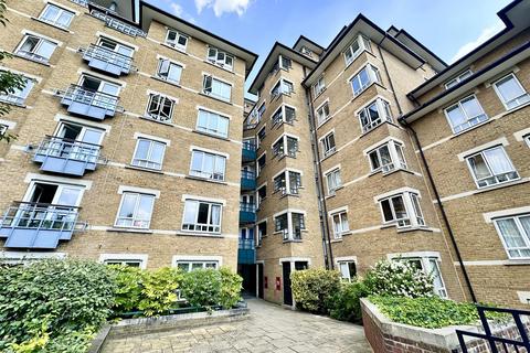 2 bedroom apartment to rent, Admiral Walk, London W9