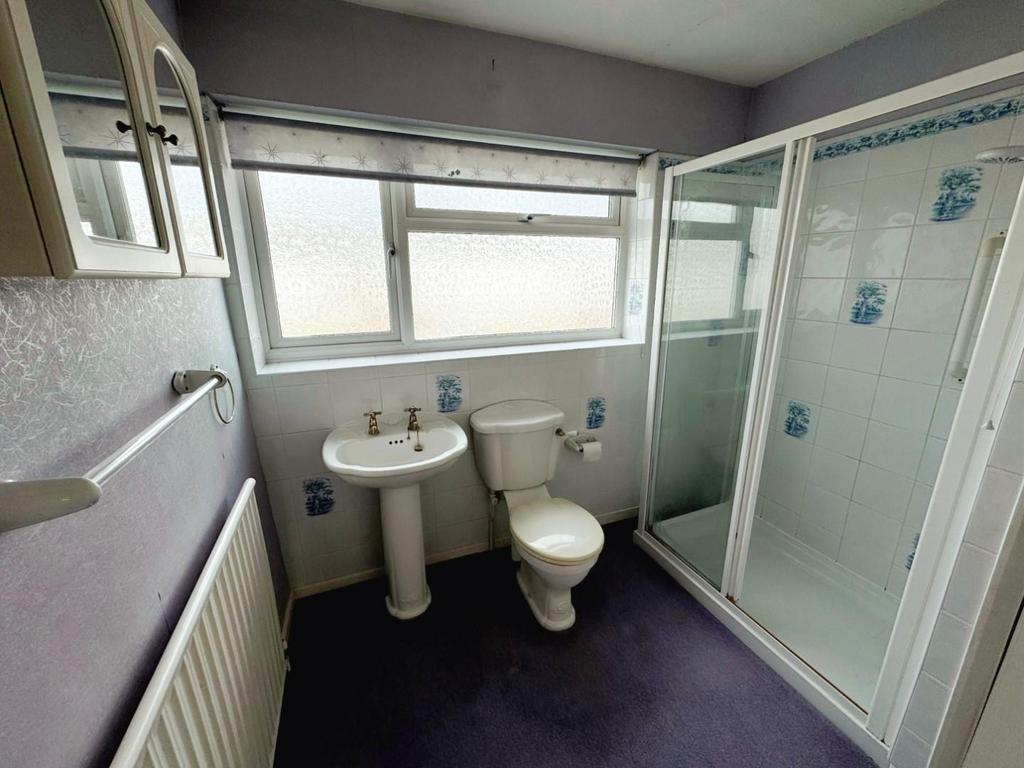 39cfec72-Shower 20 Room.jpg