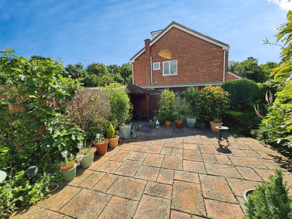 C16cbabb-Garden.jpg